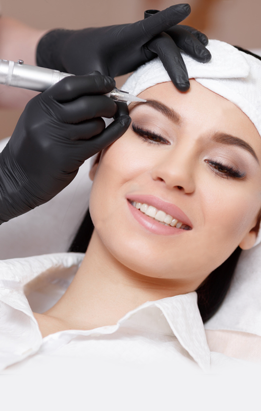 stock-photo-permanent-makeup-permanent-tattooing-of-eyebrows-cosmetologist-applying-permanent-make-up-on-538491082